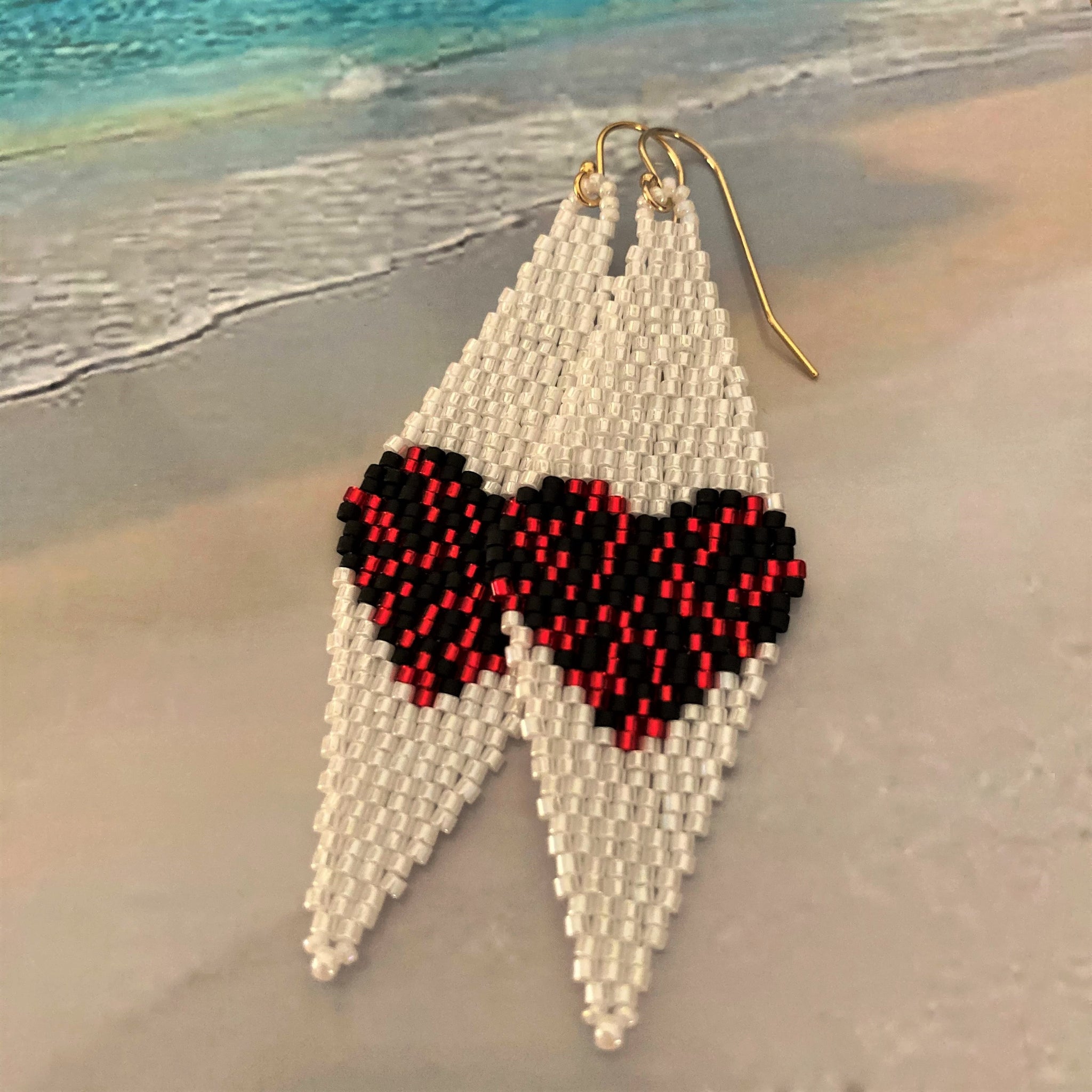 Rutgers Univ Scarlet Knights Earrings Red Black wild hearts team spirit BIG10 NCAA gold filled ear wires long lightweight elegant game day earrings team spirit accessories party NCAA football basketball