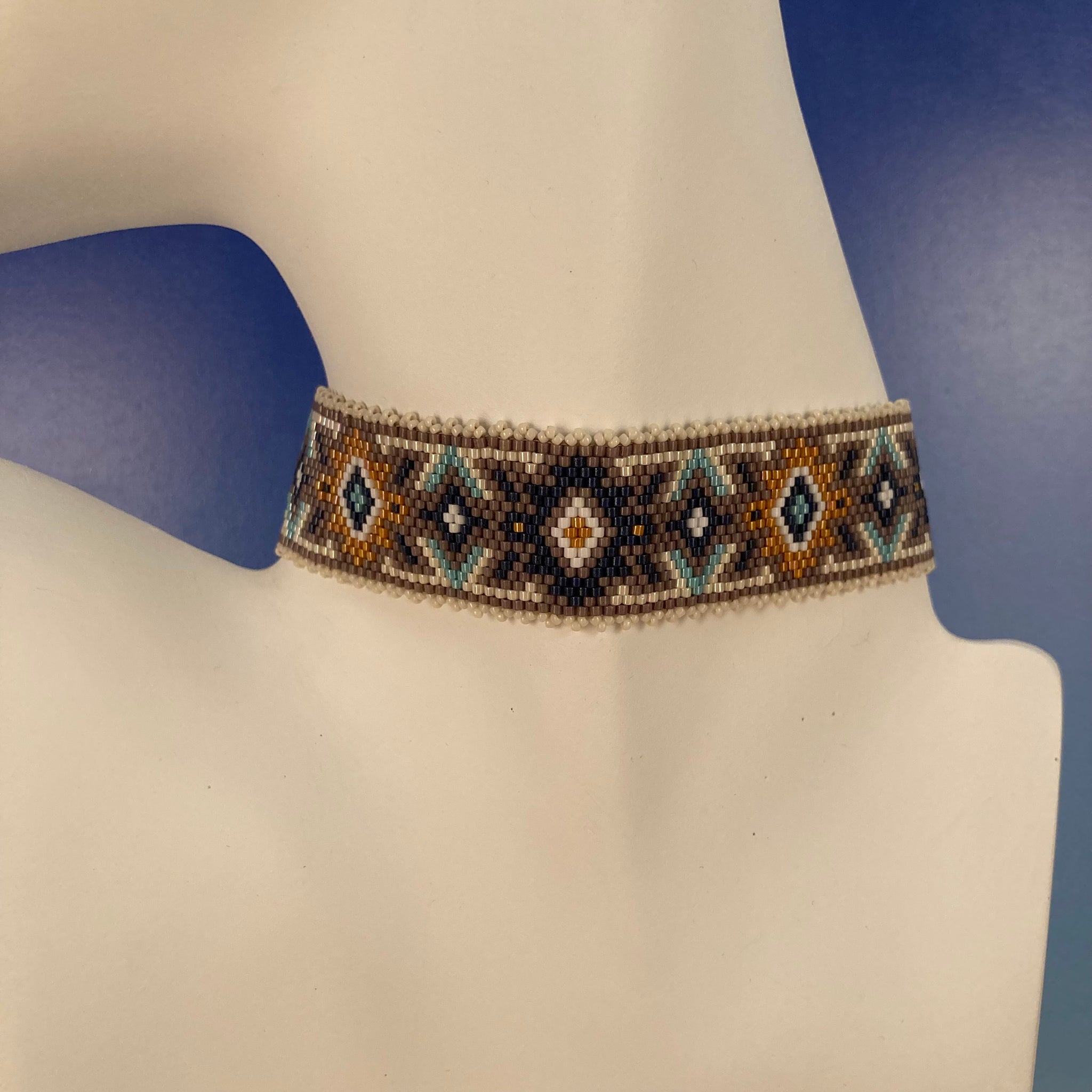 Beaded Choker Southwest 70s Style