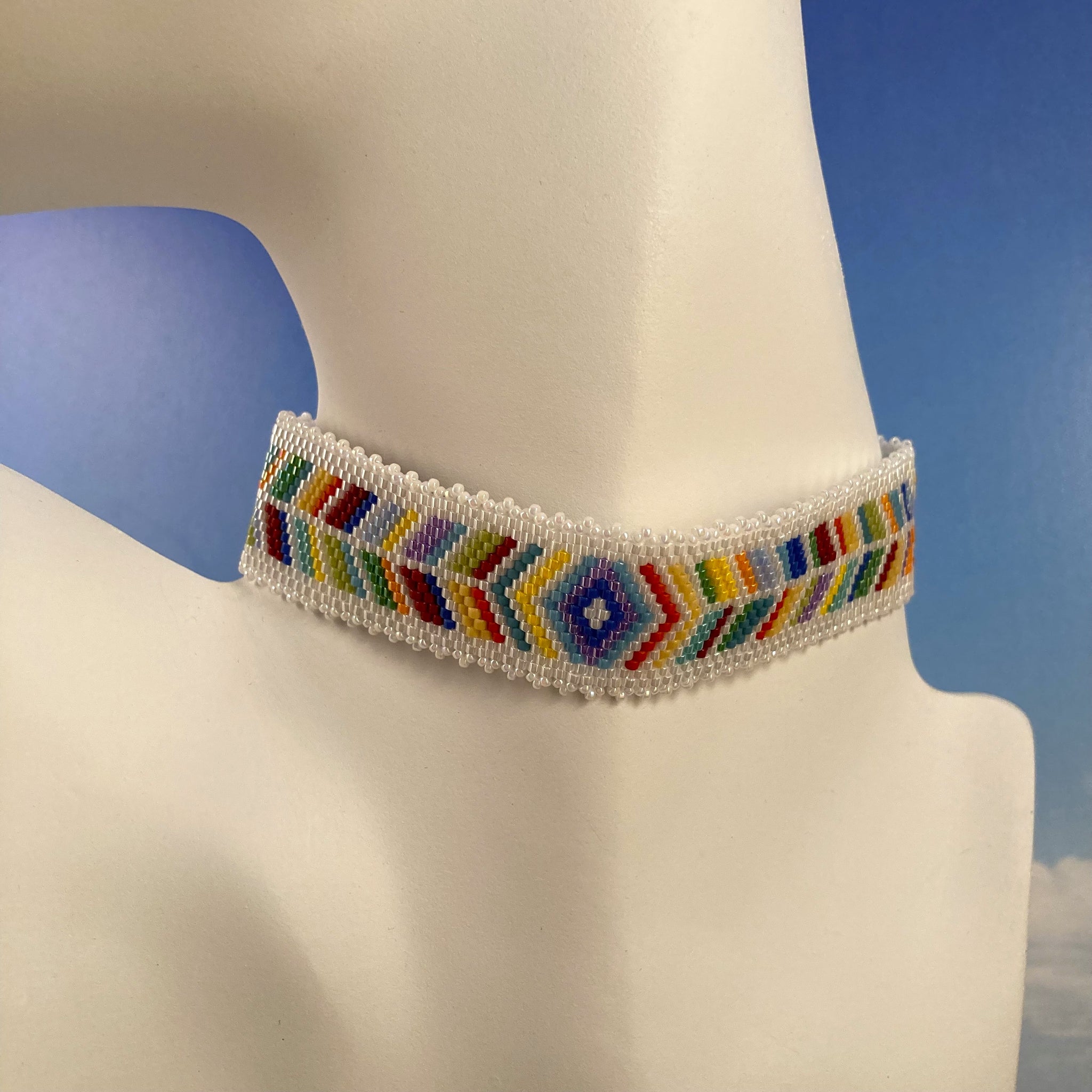 Beaded Choker in Multi Color Arrows